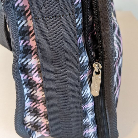 LeSportsac Pink/Gra Plaid Deluxe Everyday Bag - Picture 5 of 5